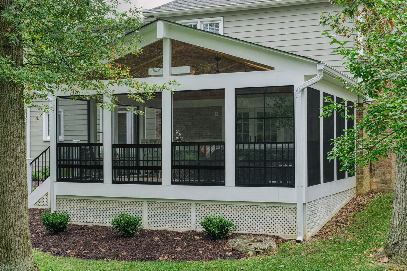 Deck-to-sunroom conversion